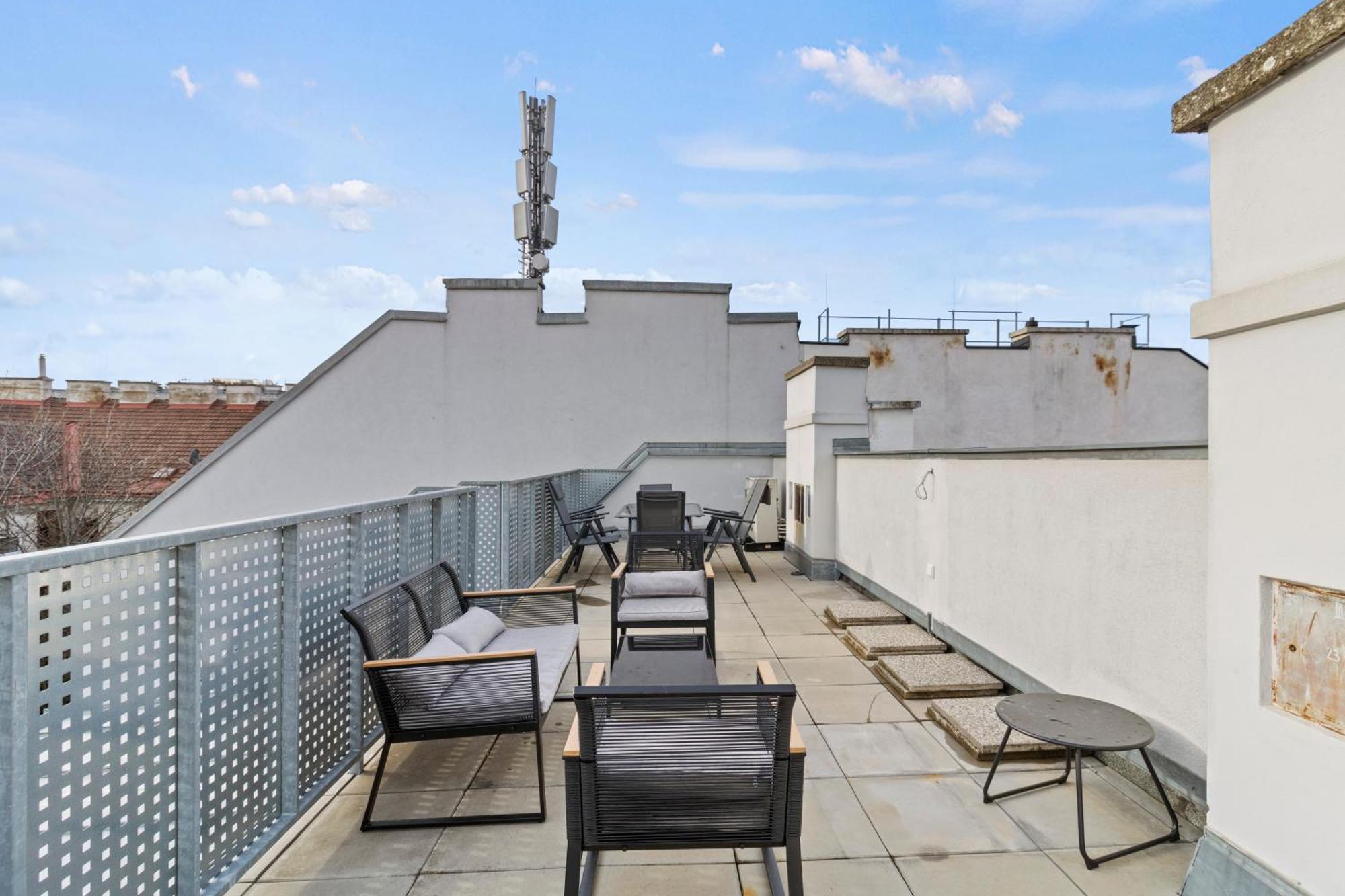 Terrace - 75 M² - Near Wiener Stadthalle מראה חיצוני תמונה